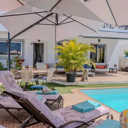 Apartman With Private Pool & Ocean Views Costa Adeje (Tenerife)